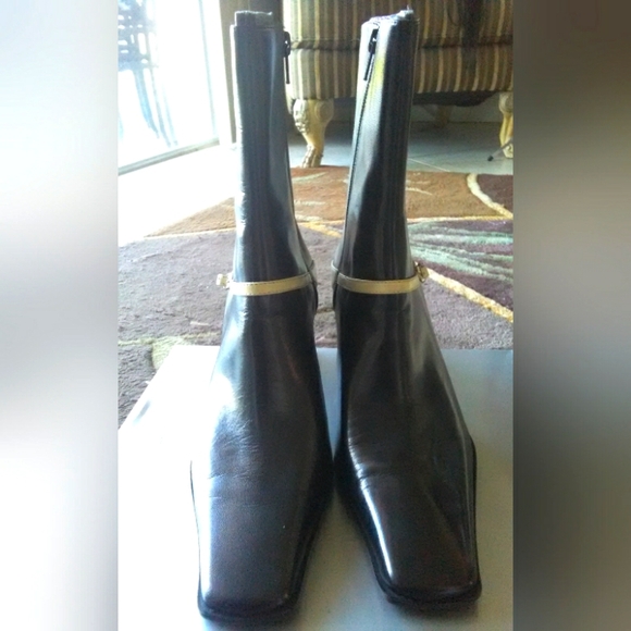 BNWOT VINTAGE NINE WEST LEATHER BOOTS BLACK/ CREAM SZ. 9.5 M (DANSEL) - Picture 3 of 8